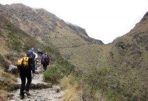 Walk up to Dead Woman Pass - Warmiwa&ntilde;usca