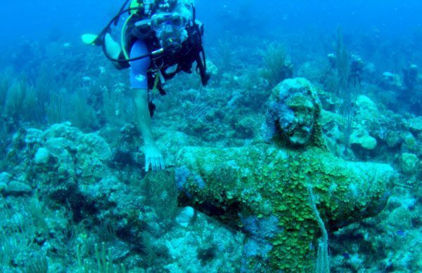 Christ of the Abyss in San Pedro