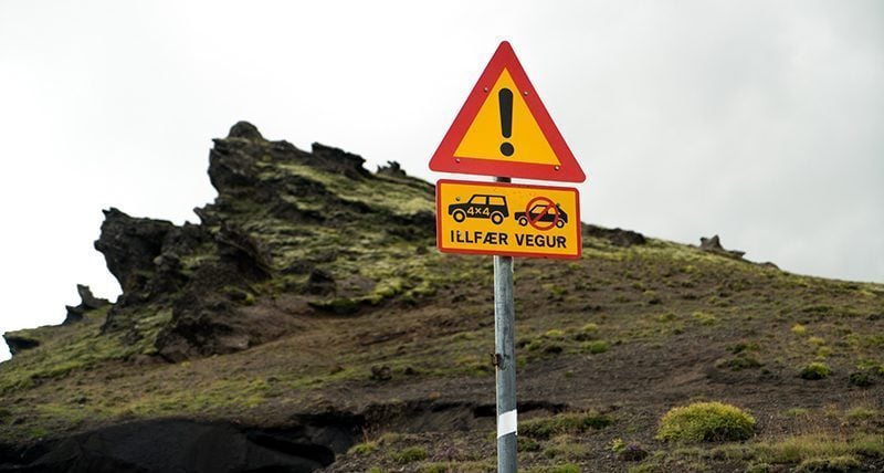 Iceland's F road sign