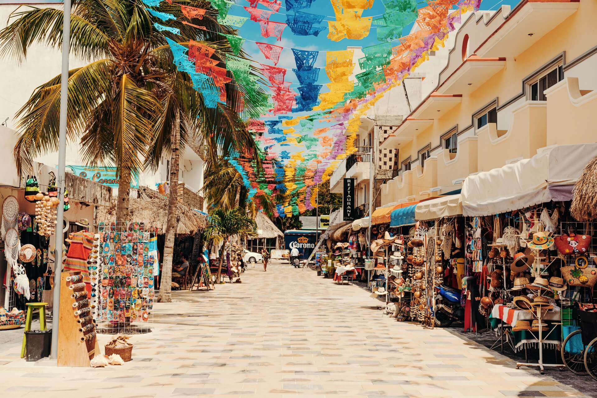10 Best Budget-Friendly Hostels in Cancun, Mexico 11 Market street in Cancun