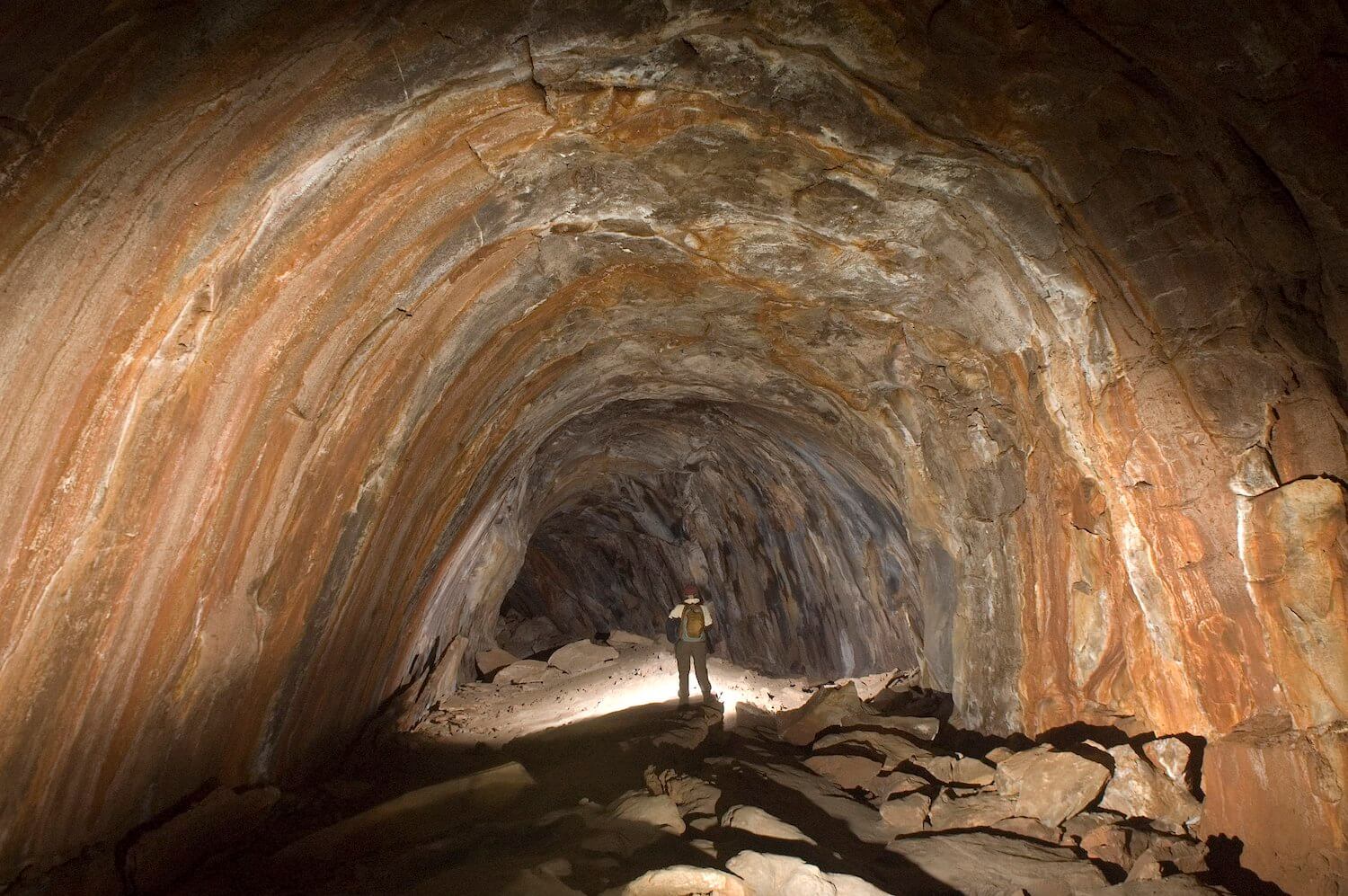 7 Best Caves in Arizona Near Phoenix, AZ