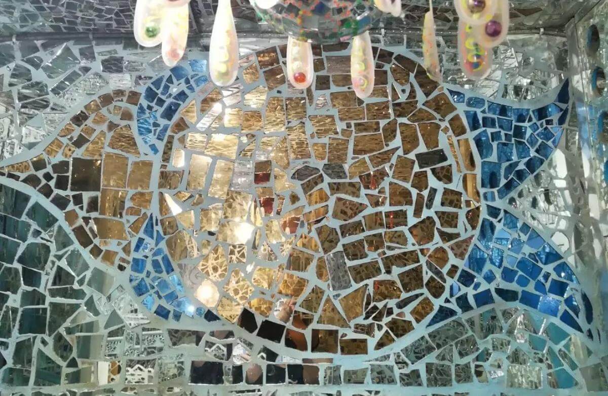 Mirror House in Kuwait