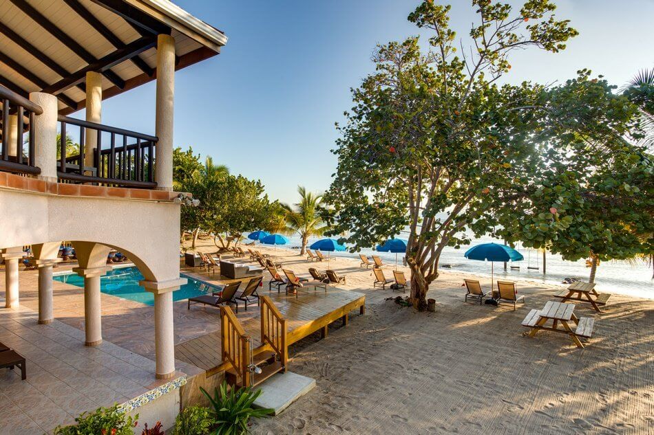 Mariposa Beach Hotel in Belize