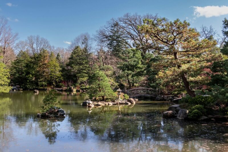 Day Trips from Chicago: Trails, Parks & Landmarks 4 Anderson Japanese Gardens Lake