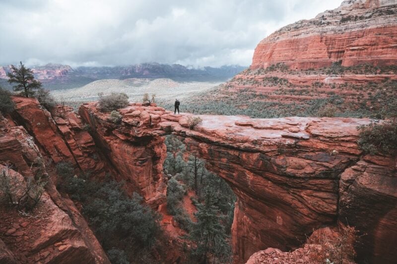 Norbert hiking in Sedona - Devil's Bridge Trail